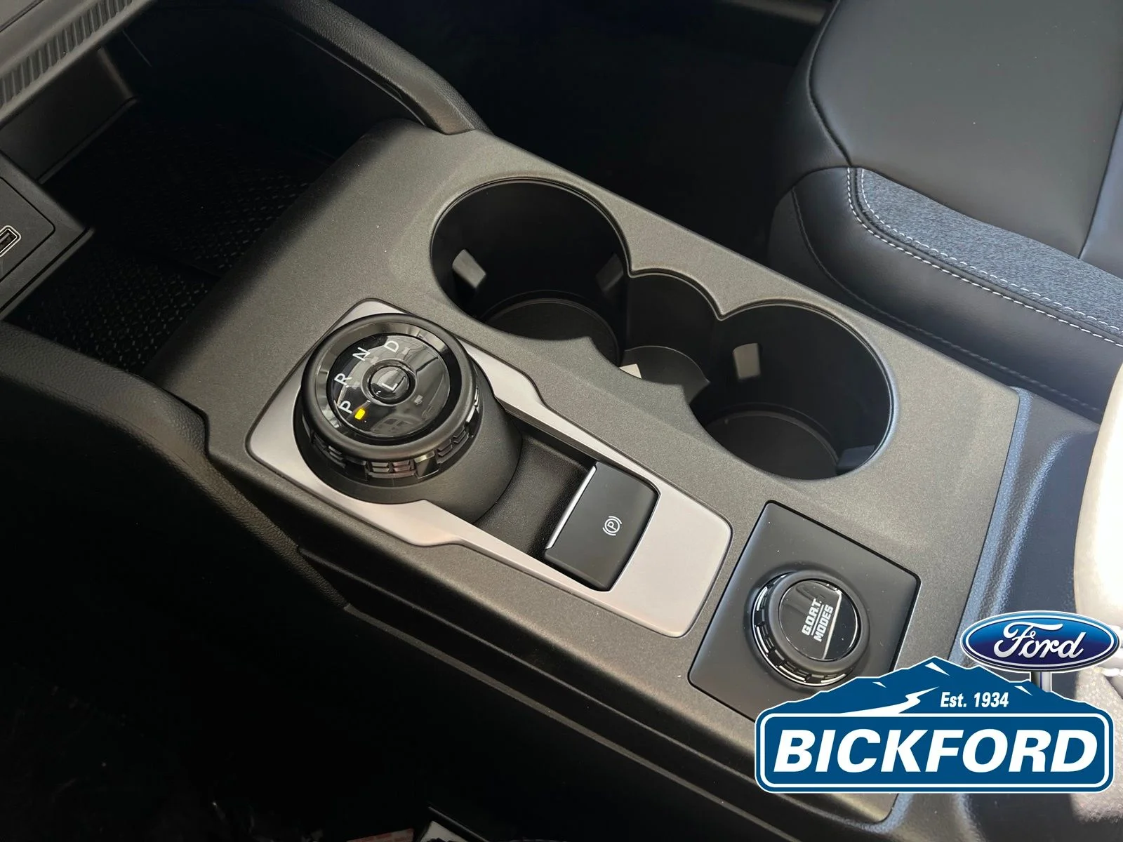 New 2026 Gray Ford Outer Banks image 15