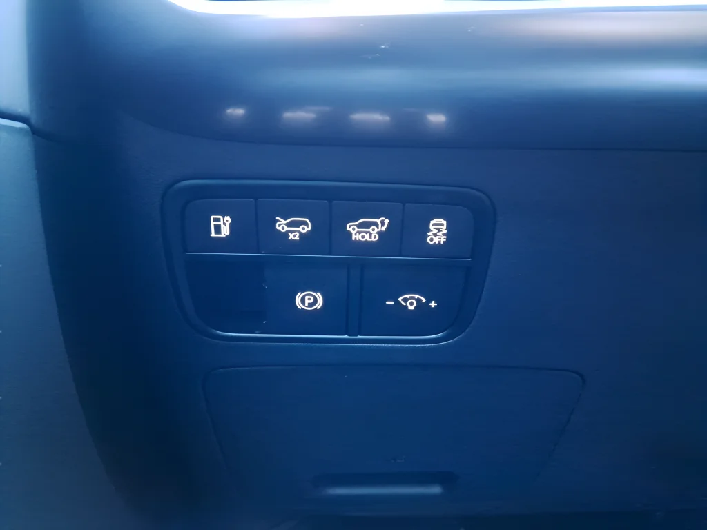 New 2026 Blue Hyundai SE image 31