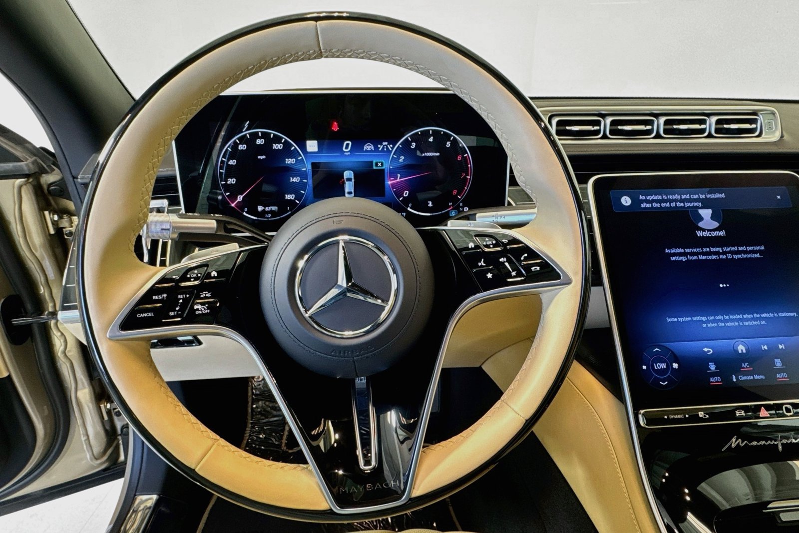 Used 2024 Onyx  Black Metallic Mercedes-Benz Maybach S 680 image 11
