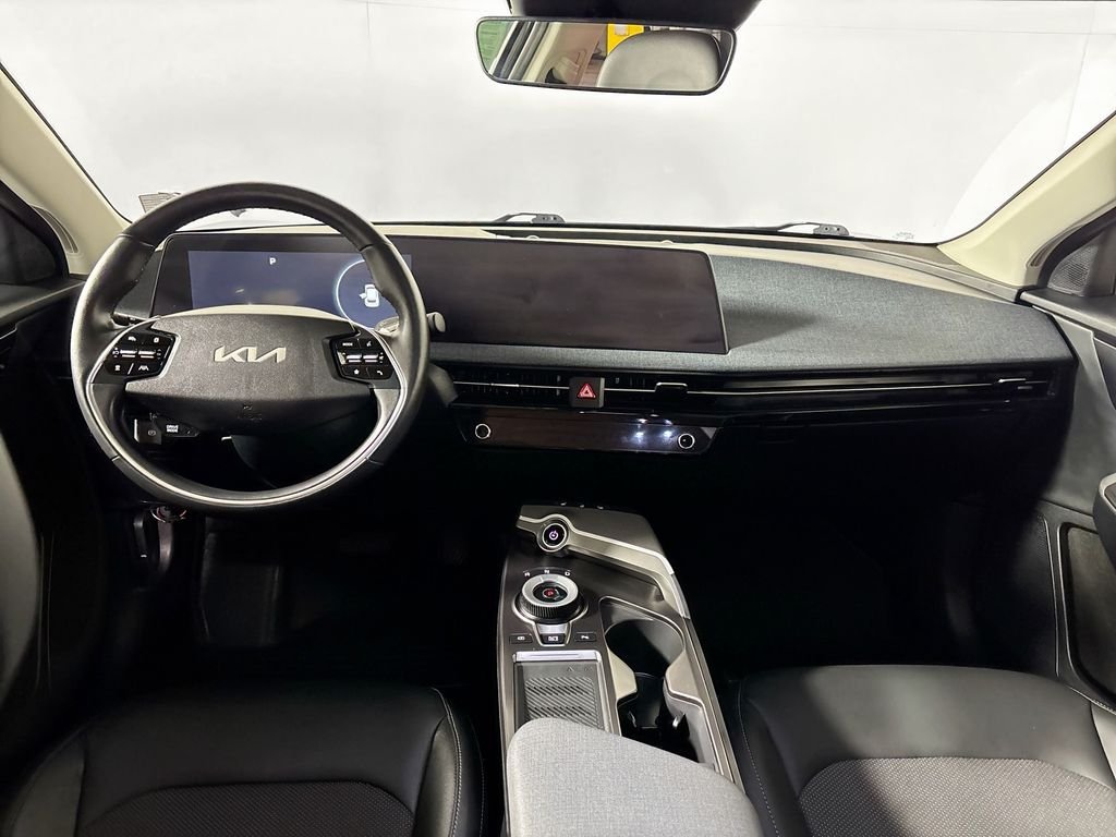 Used 2024 Blue Kia Light image 12