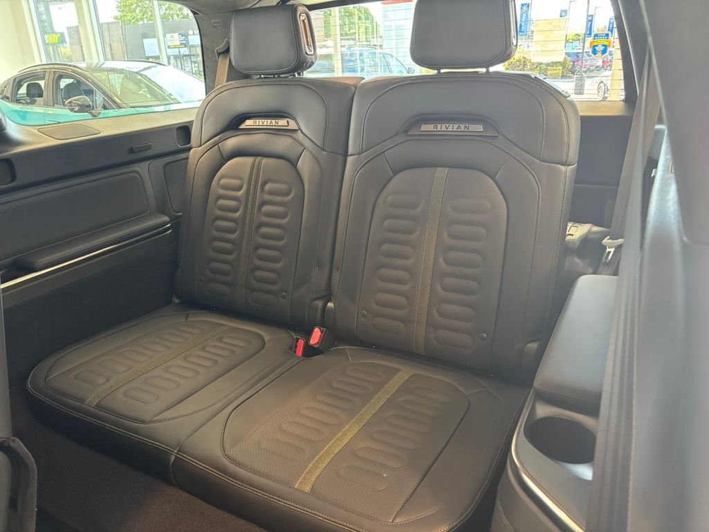 Used 2024 LA Silver Rivian Adventure image 20