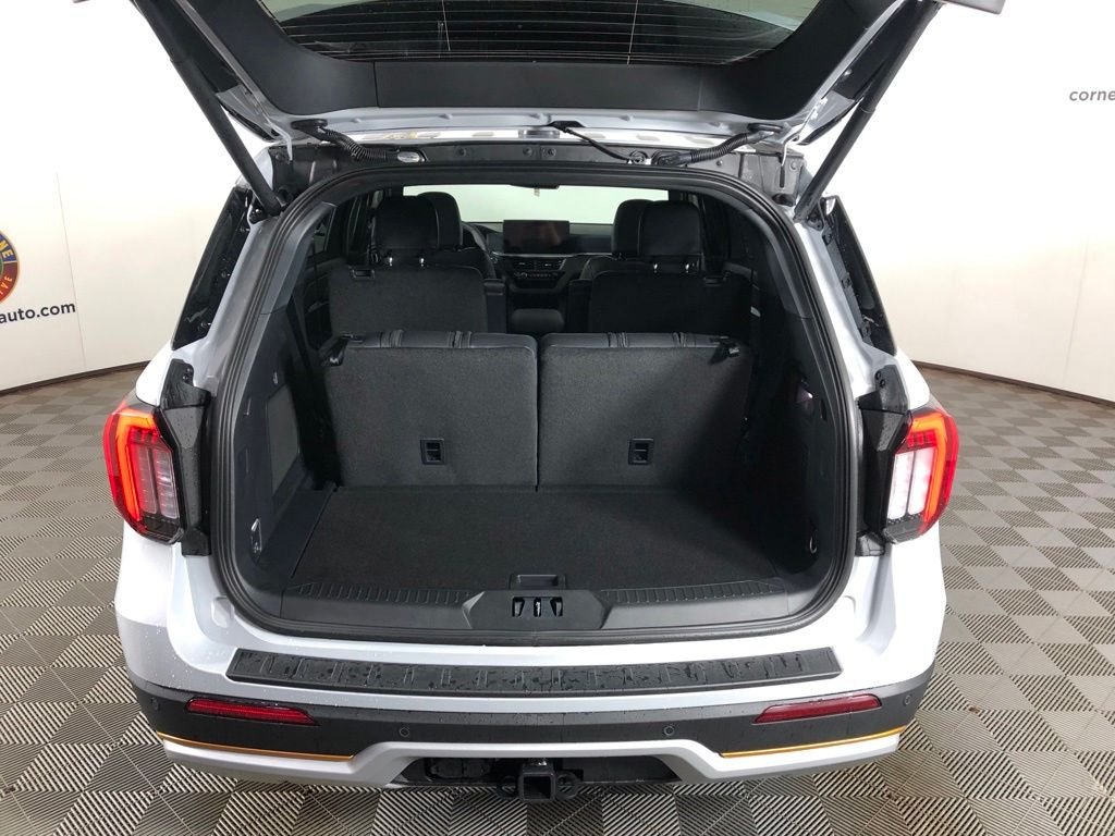 New 2026 White Ford Tremor image 21