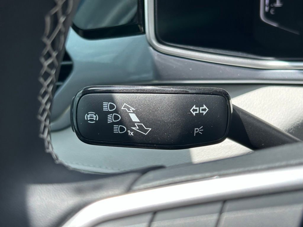 New 2026 White Volkswagen 1.5T SEL image 29