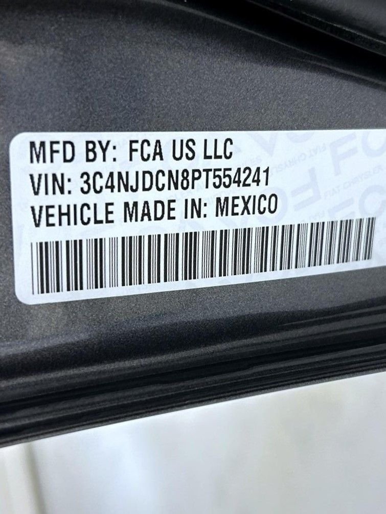 Used 2023 Gray Jeep Limited image 26