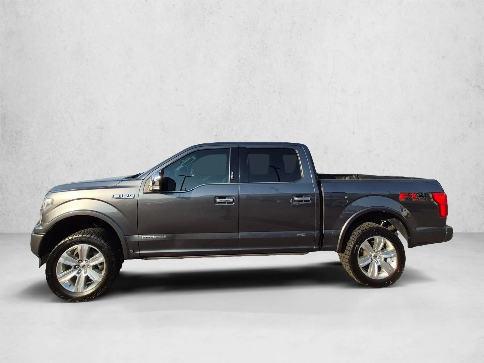 Certified Used 2018 Magnetic Metallic Ford Platinum image 8