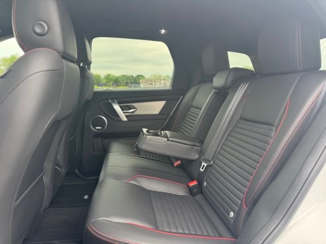 Used 2023 White Land Rover SE R-Dynamic image 11