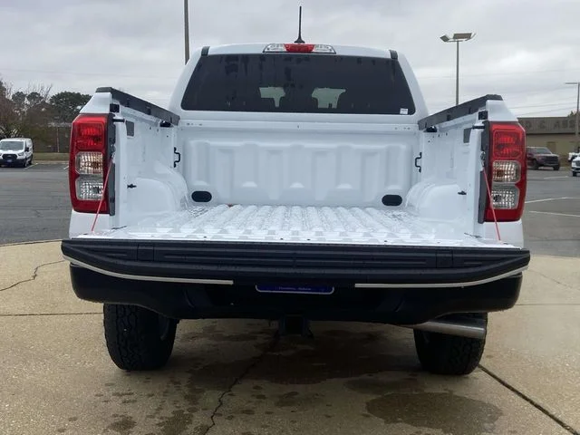 New 2025 Oxford White Ford XL image 7
