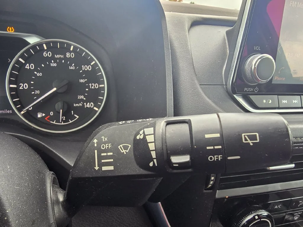 Used 2021 Gray Nissan S image 26