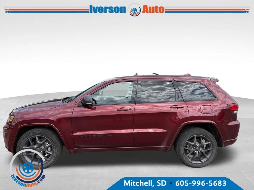 Used 2021 Red Jeep Limited image 1