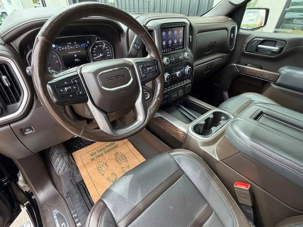 Used 2020 Black GMC Denali image 11
