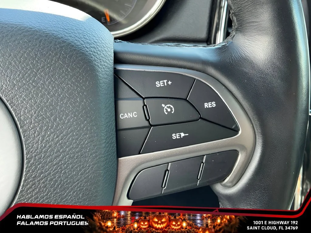Used 2021 White Jeep Laredo X 4x2 image 24