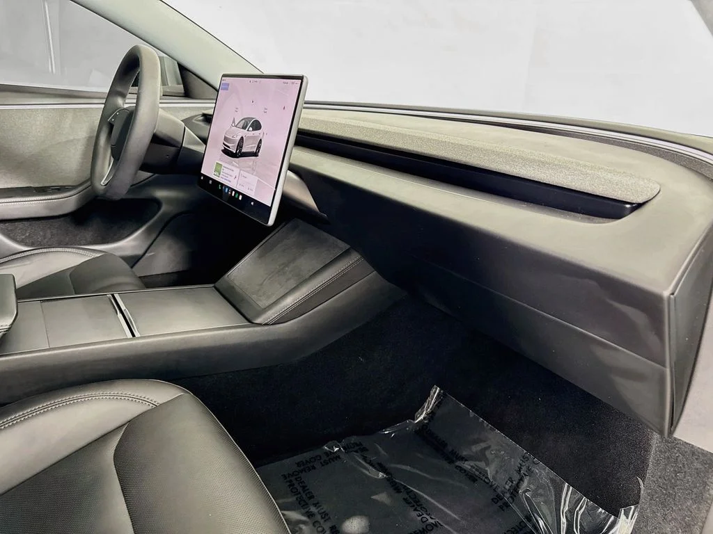 Used 2025 White Tesla Long Range image 30