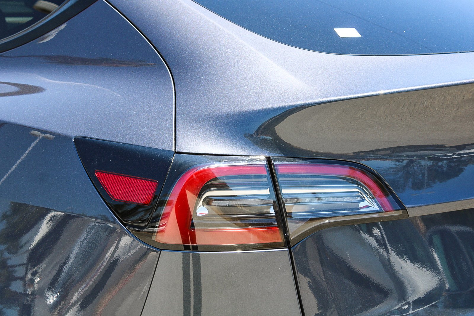 Used 2022 Midnight Silver Metallic Tesla Long Range image 9