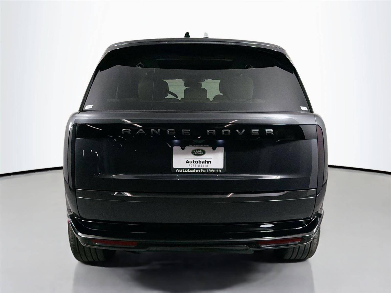 New 2026 Carpathian Grey LAND ROVER SE LWB 7-Seats / V8 image 6