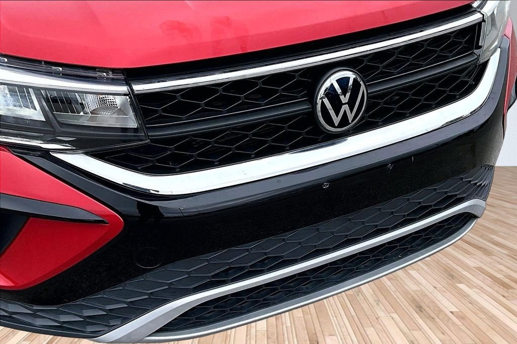 Used 2023 Red Volkswagen 1.5T SE image 25