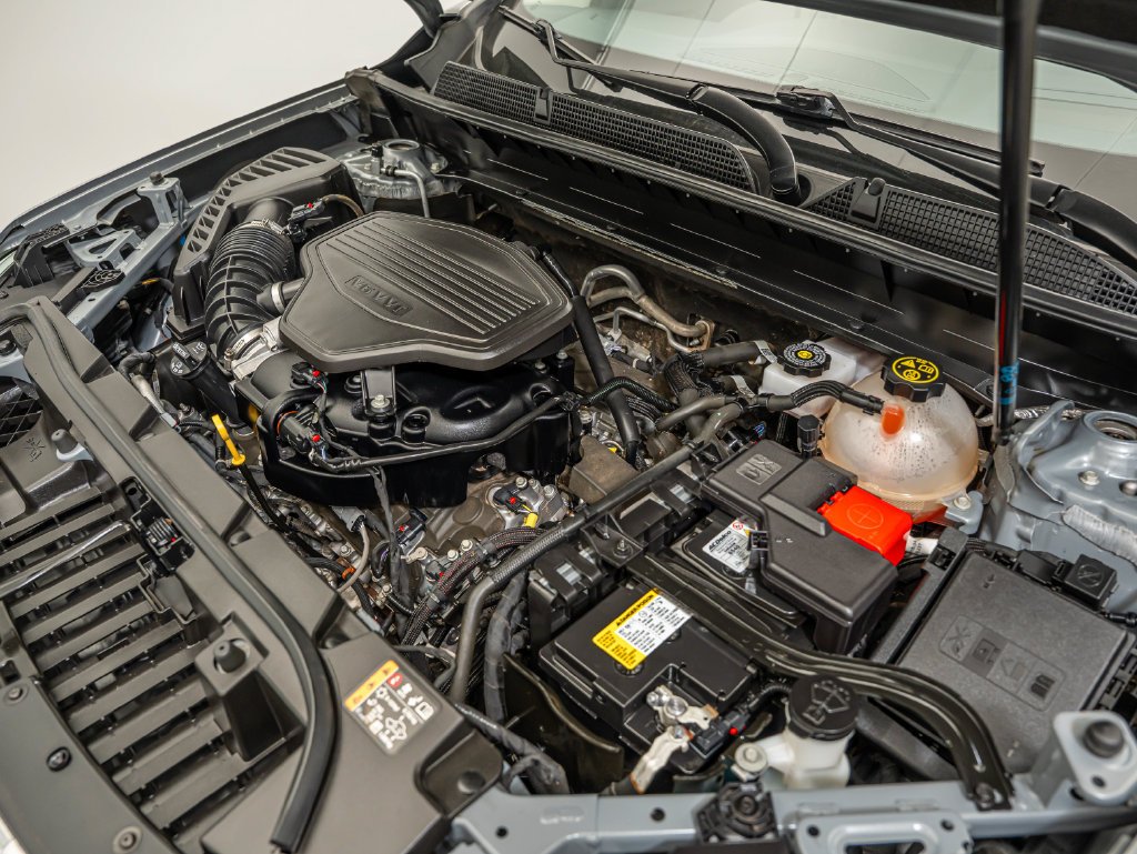 Used 2023 Sterling Metallic GMC Denali image 41