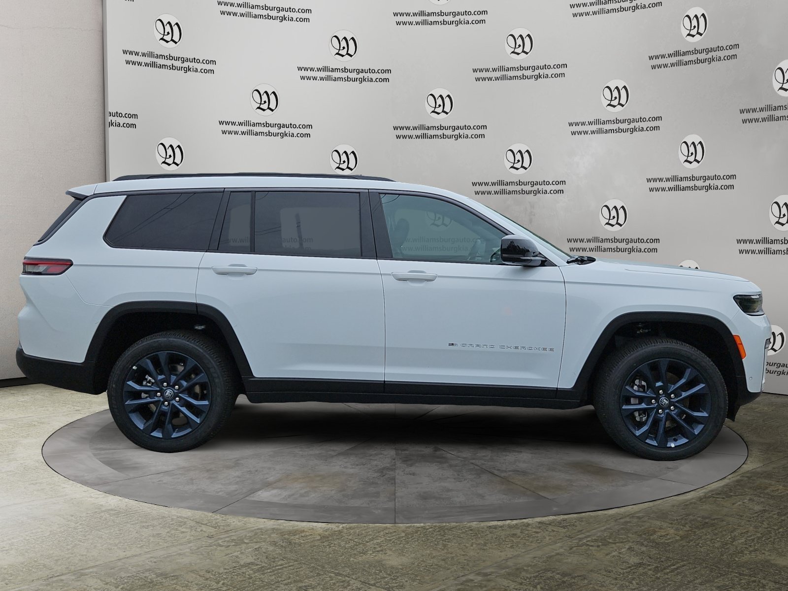 New 2026 Bright White Clear-Coat Exterior Paint Jeep  image 6
