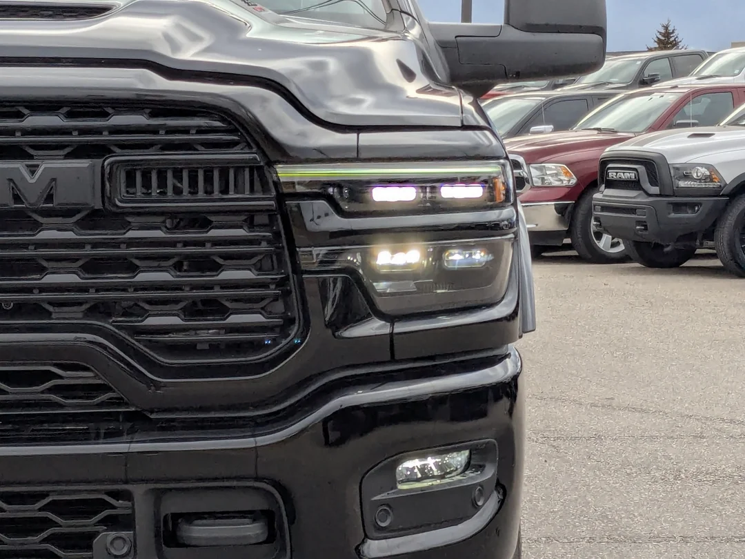 New 2026 Black RAM Limited - - 5th Wheel/Gooseneck Prep - 360 Cameras - Sunroof & More! image 10