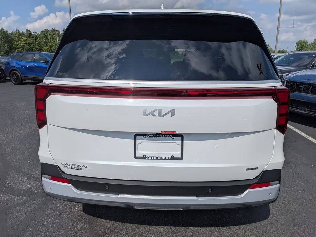 2026 Kia Carnival LXS - Photo 6