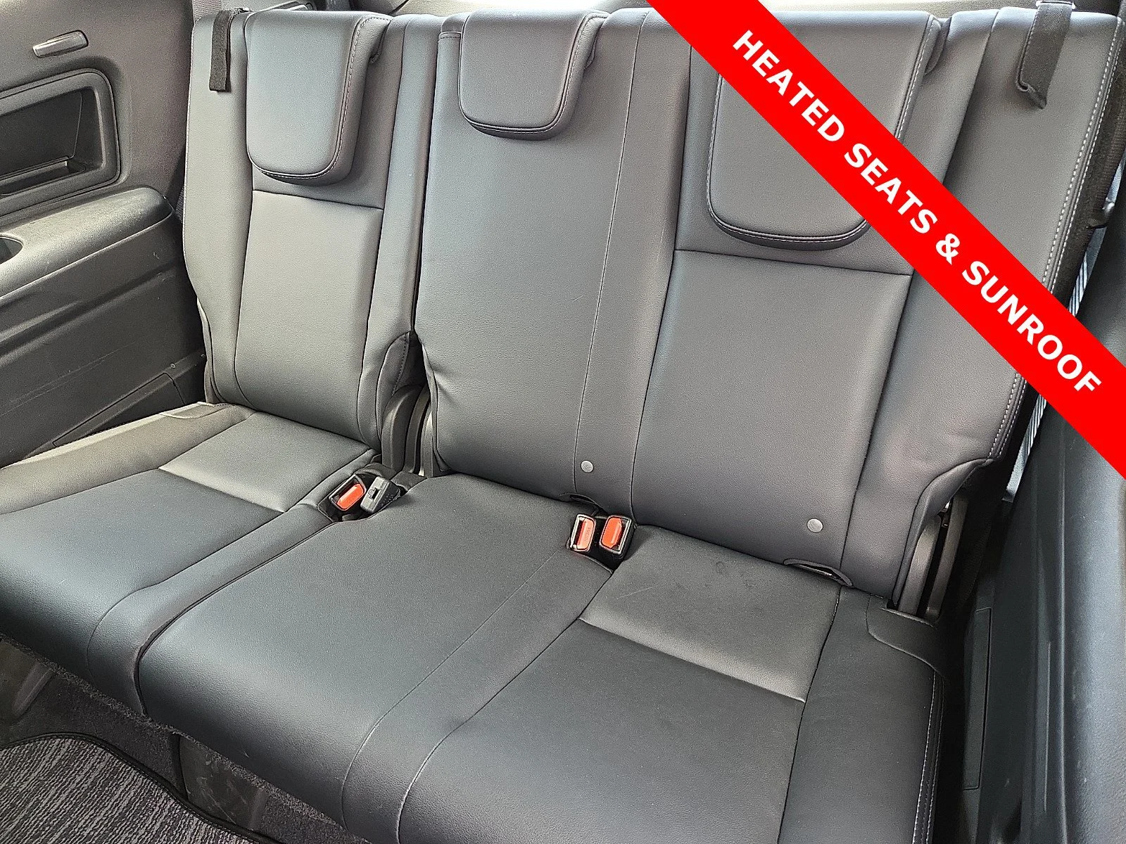 Used 2023 Ice Silver Metallic Subaru Limited image 10