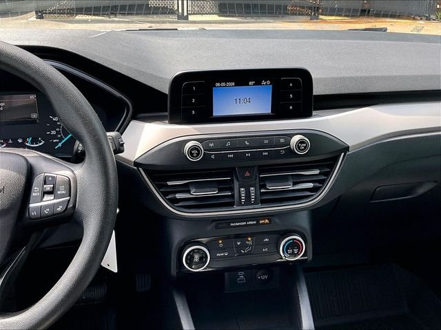 Used 2022 White Ford S image 6