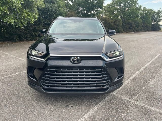 Used 2024 Black Toyota XLE image 4