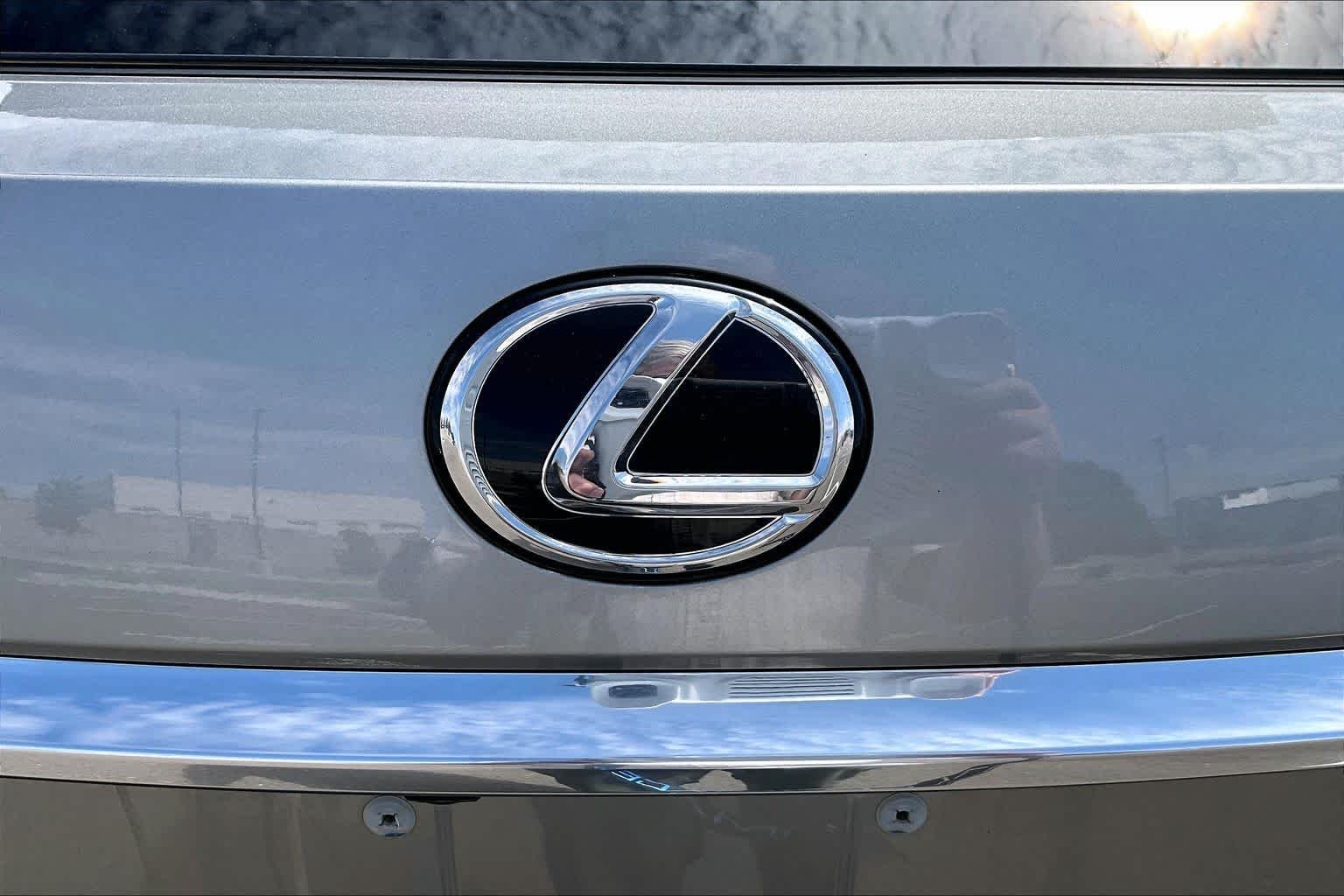 Used 2017 Atomic Silver Lexus  image 31