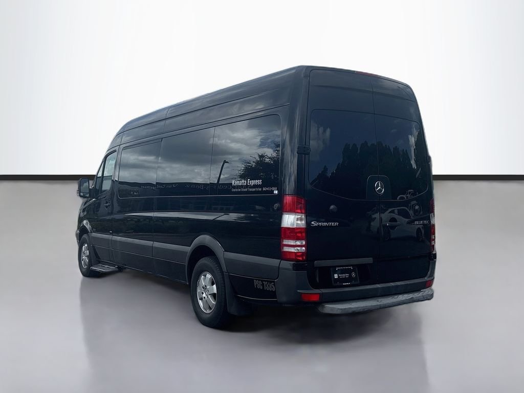 Used 2012  Mercedes-Benz Passenger 170 WB image 8