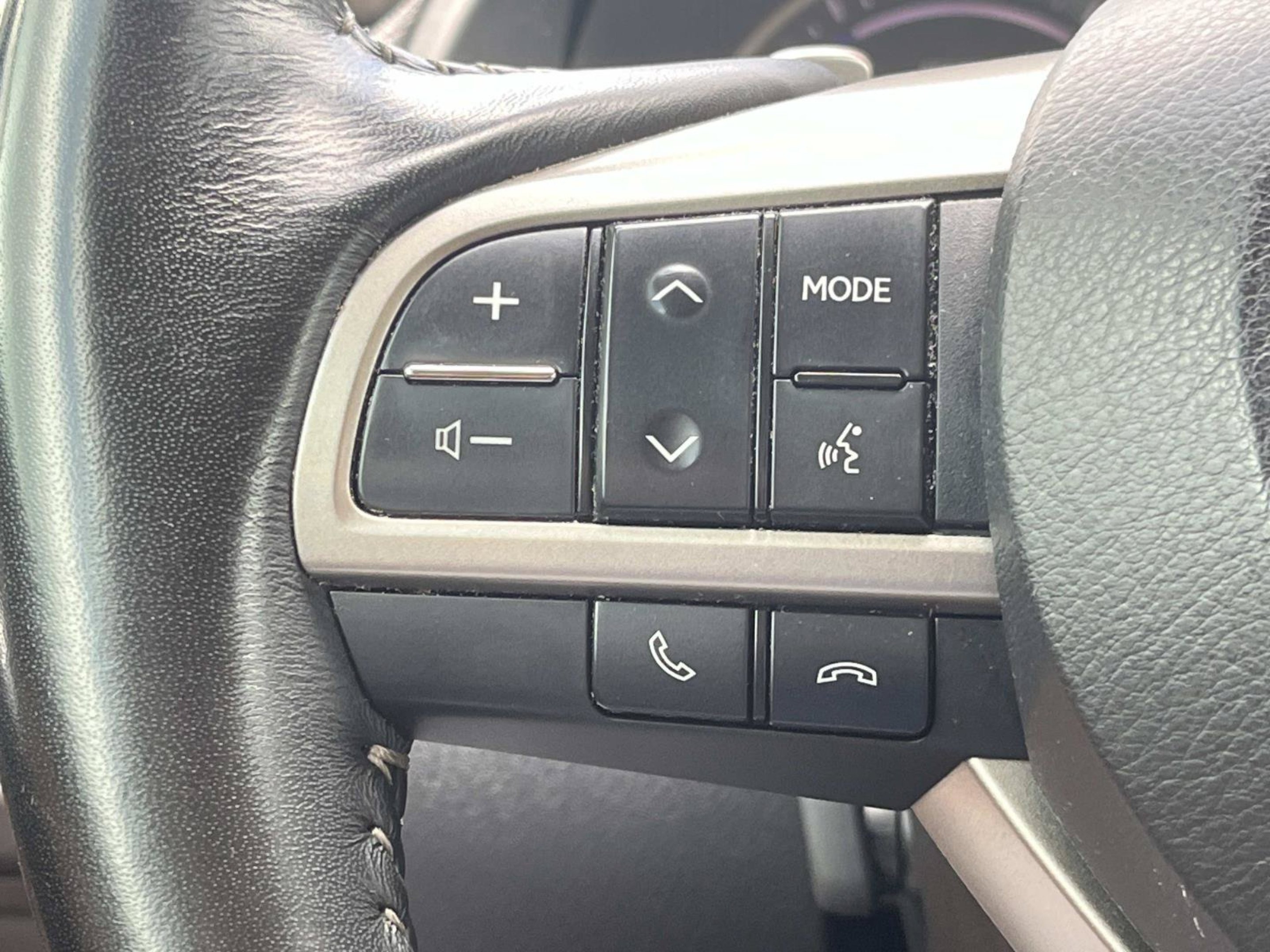 Used 2022 Caviar Lexus RX 450h image 31