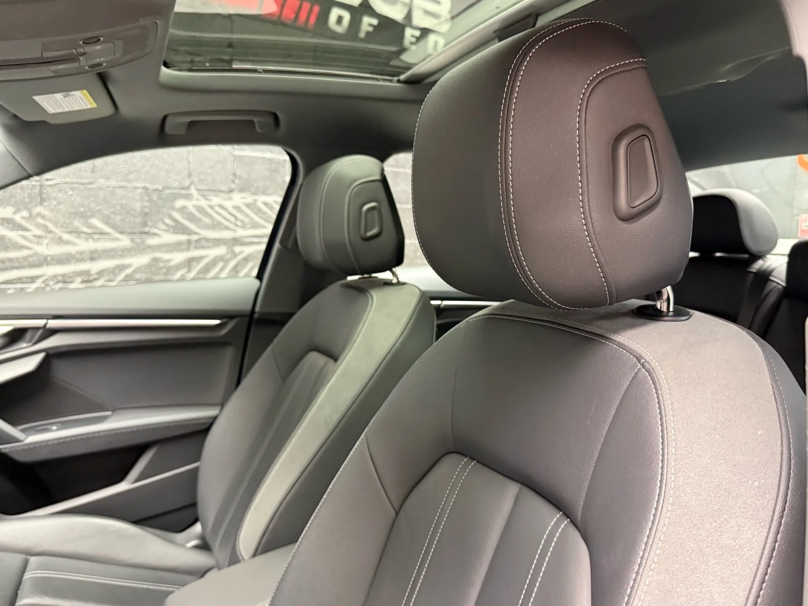 Used 2024 Navarra Blue Metallic (2d2d) Audi Premium 40 TFSI image 10
