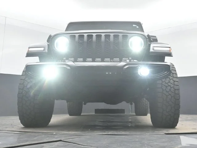 Used 2023 Black Clearcoat Jeep High Altitude image 43
