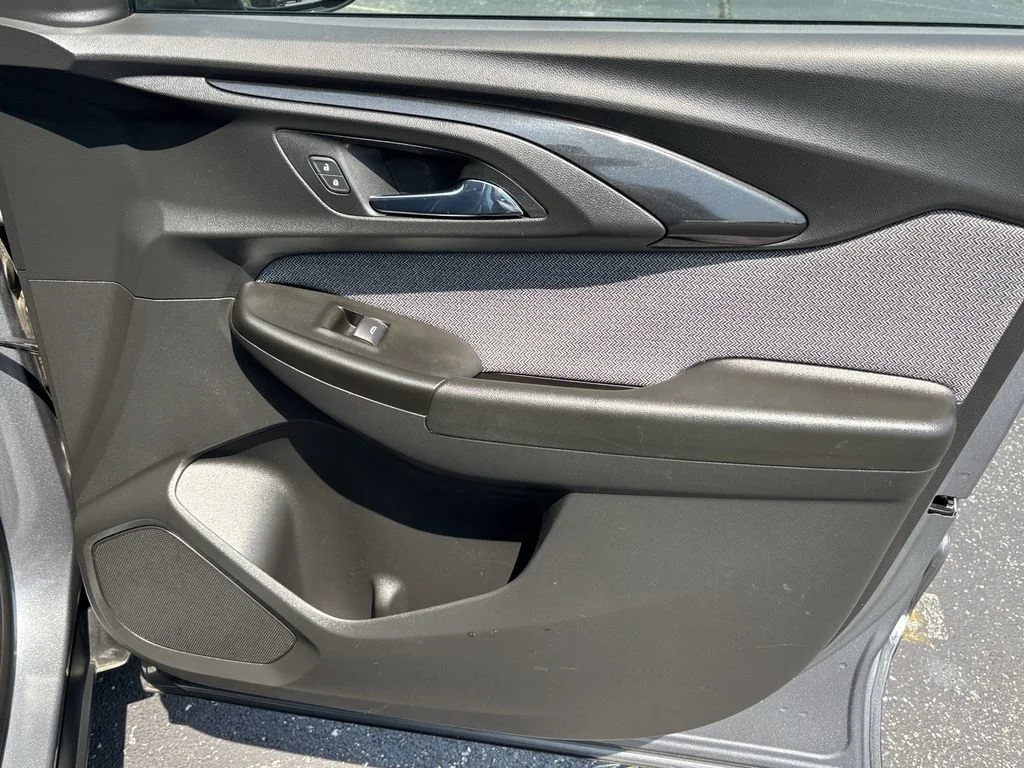 Used 2021 SATIN STEEL METALLIC Chevrolet LS image 21