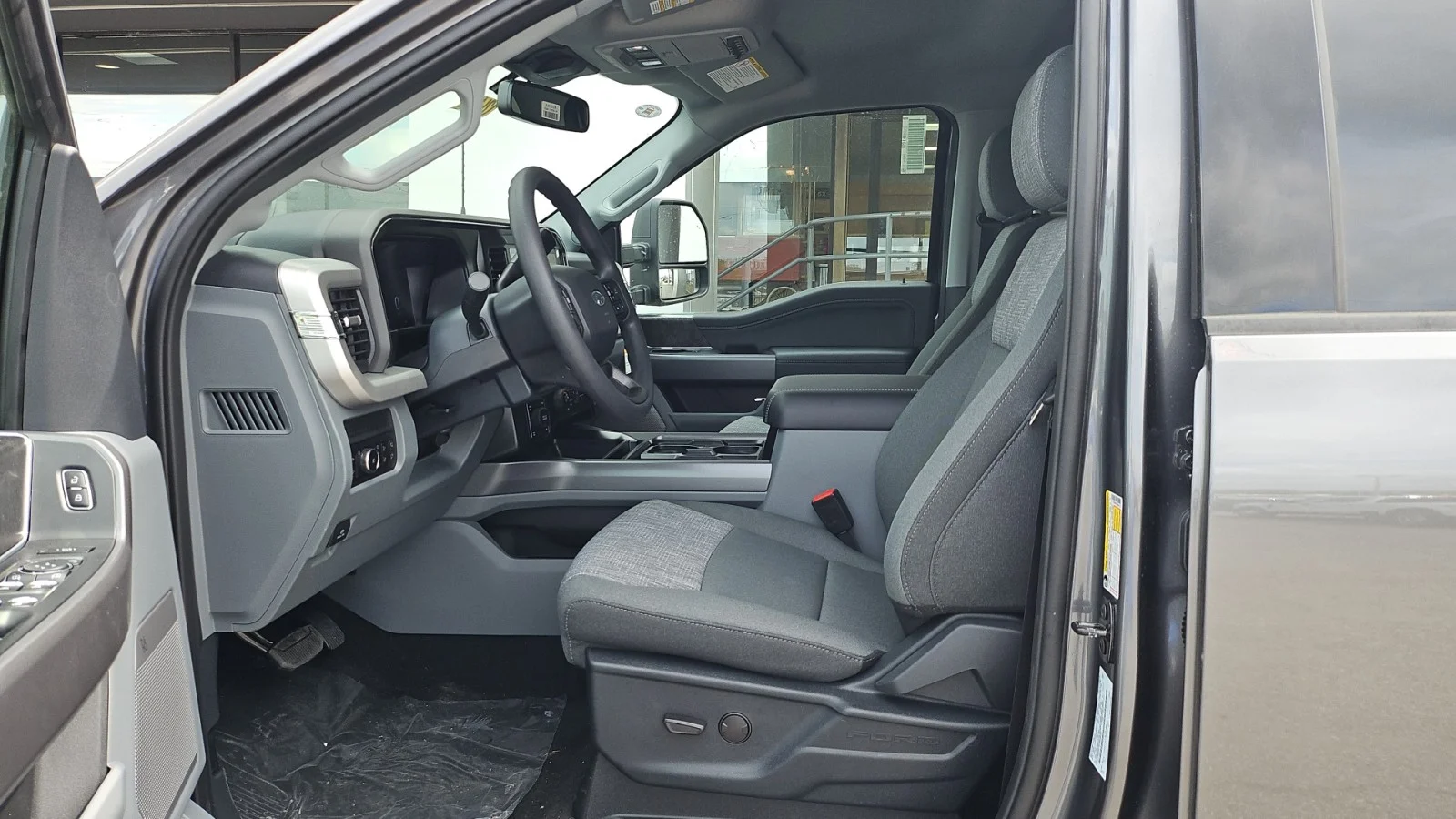 New 2026 Carbonized Gray Metallic Ford XLT 4WD image 7