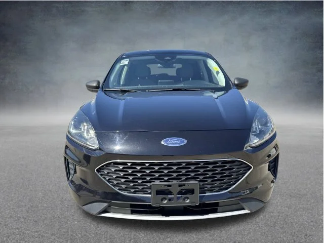 Used 2022 Black Ford SE image 5
