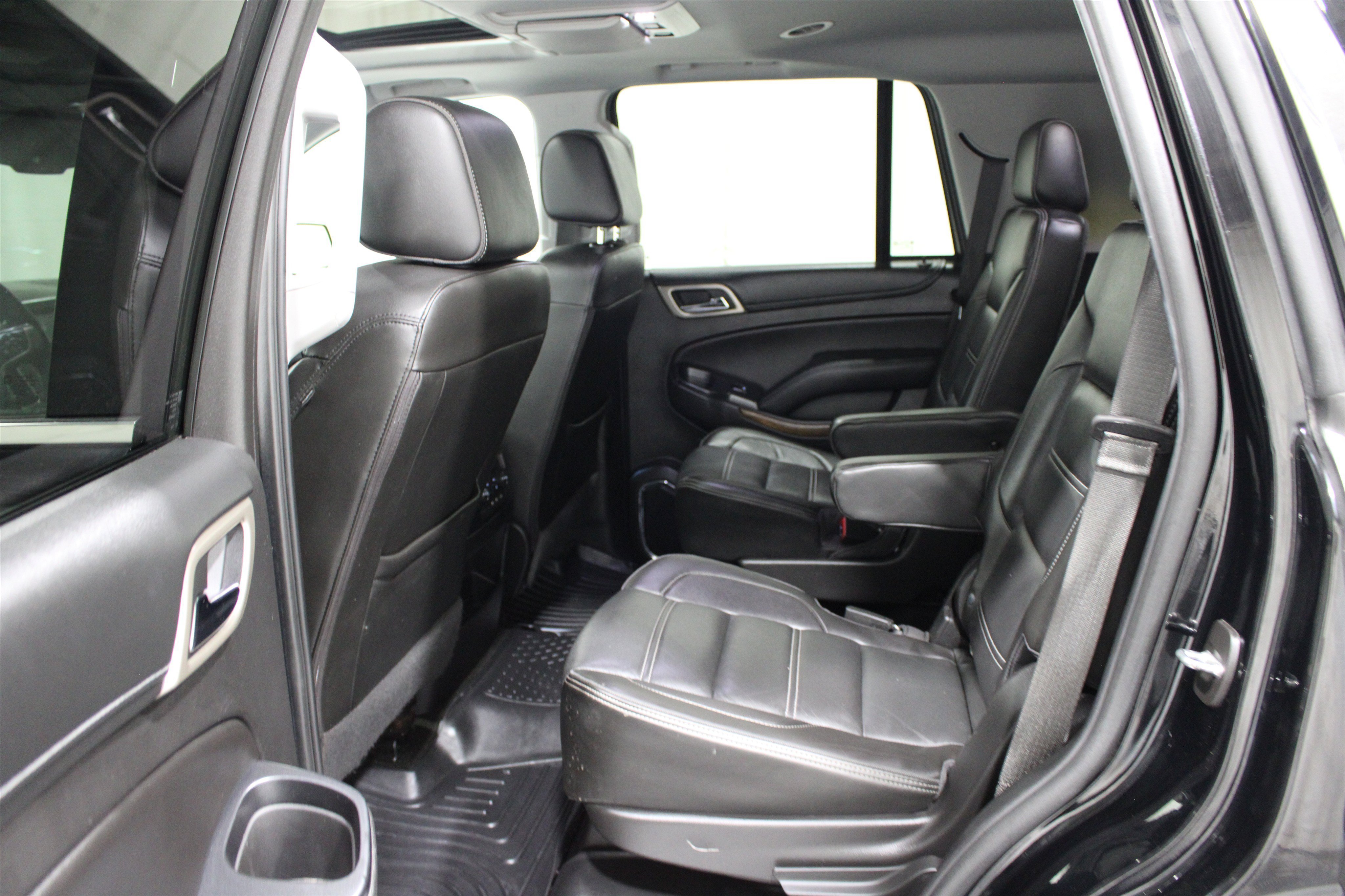 Used 2018 Onyx Black GMC Denali image 21