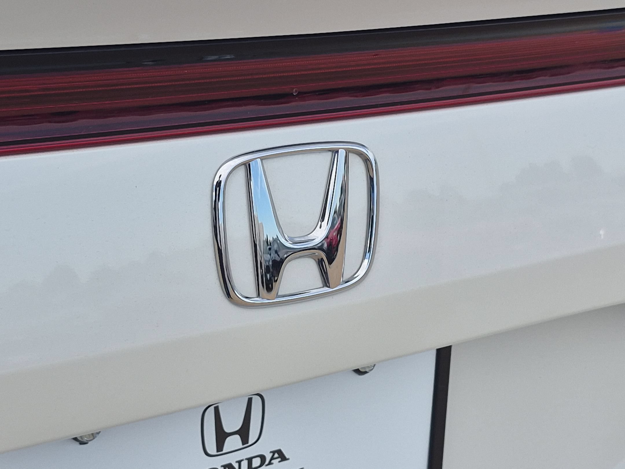 2025 Honda Civic Hatchback Sport Touring - Photo 29