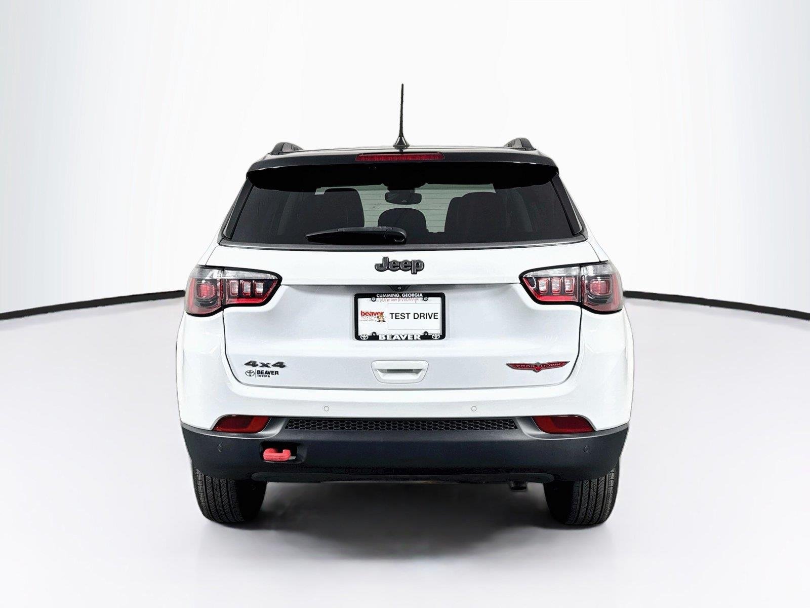 Used 2022 Bright White Clearcoat Jeep Trailhawk image 10