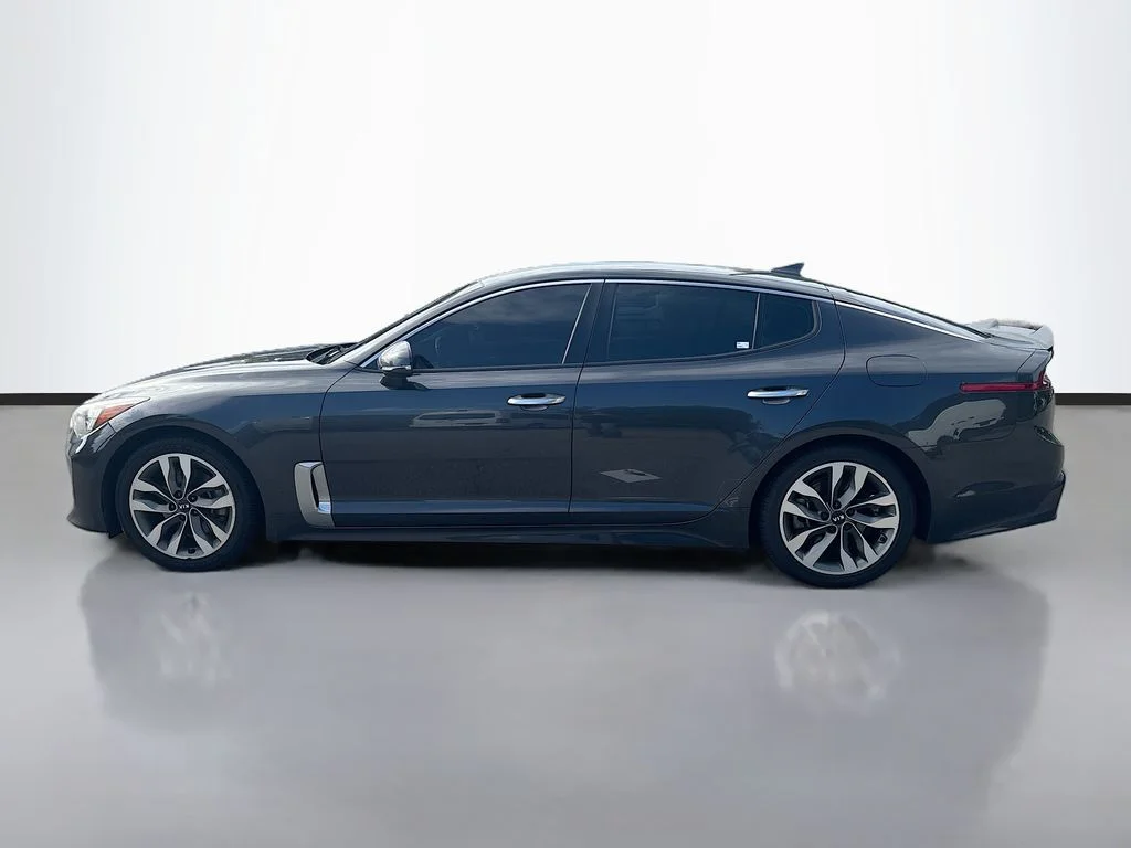 Used 2019 Gray Kia Base image 6