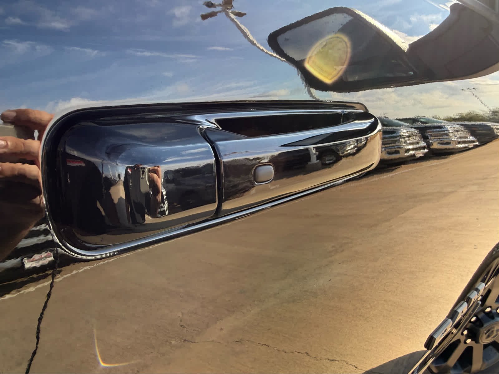 New 2027 Diamond Black Crystal Pearl-Coat Exterior Paint RAM Laramie image 15