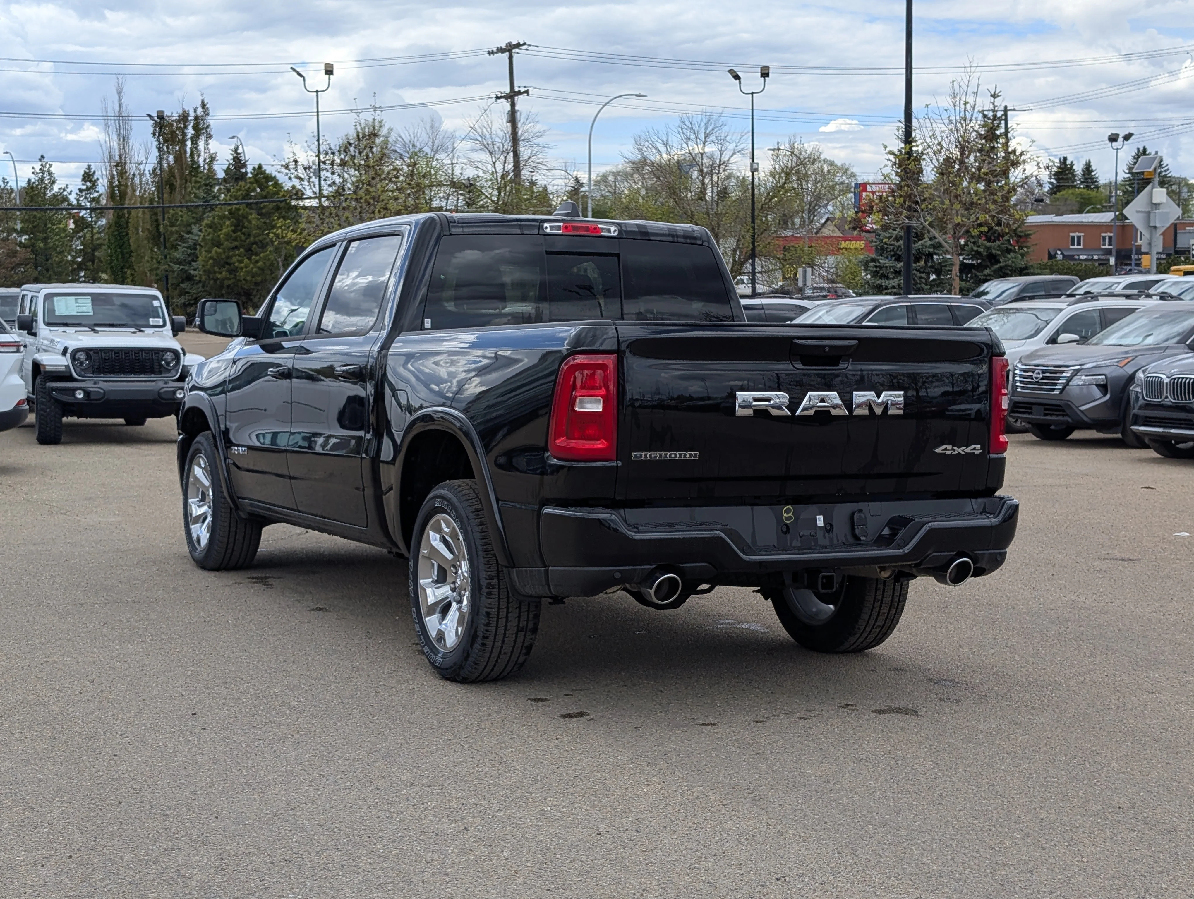 New 2026 Diamond Black Crystal Pearl Ram Big Horn image 4