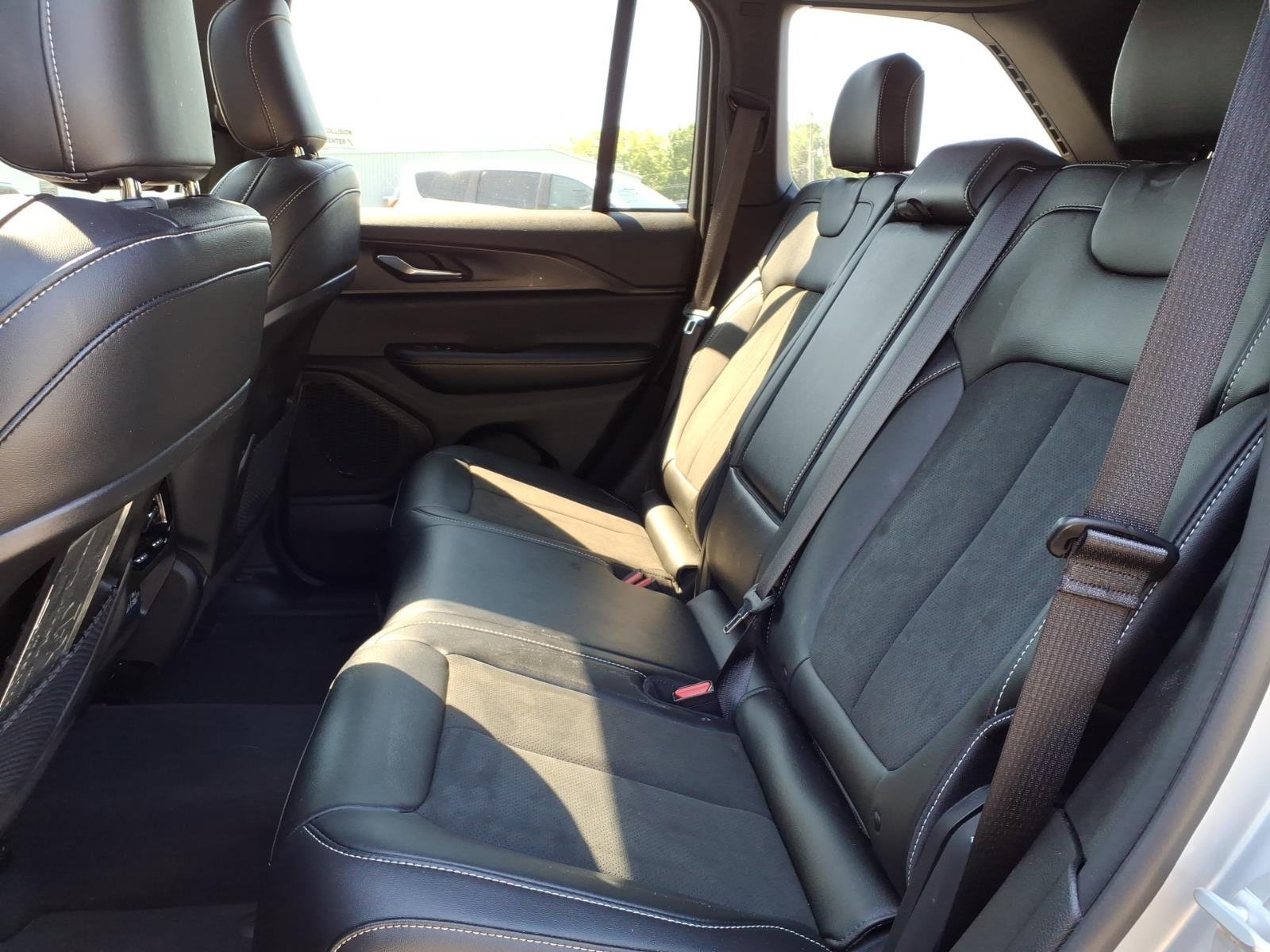 Used 2024 Silver Jeep Altitude X image 18