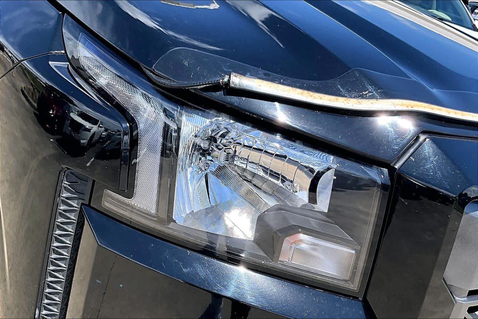 Used 2023 Super Black Nissan SV image 26