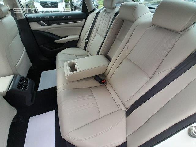 Used 2019 Platinum White Pearl Honda Touring image 43