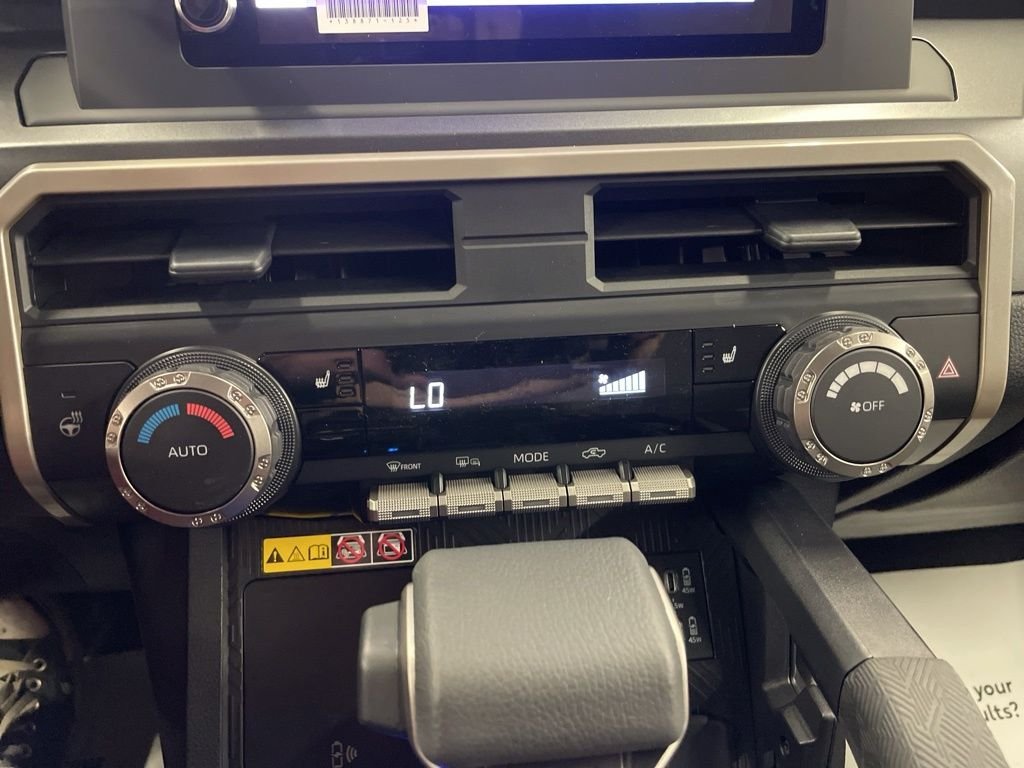 2026 Toyota Tacoma SR5 - Photo 23