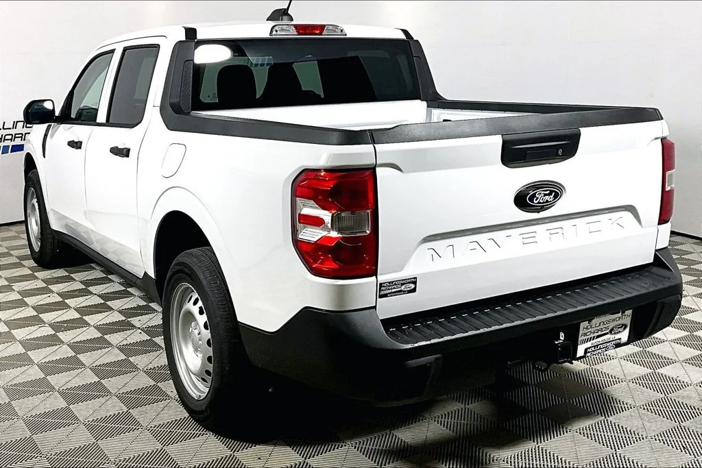 New 2026 Oxford White Ford XL image 3