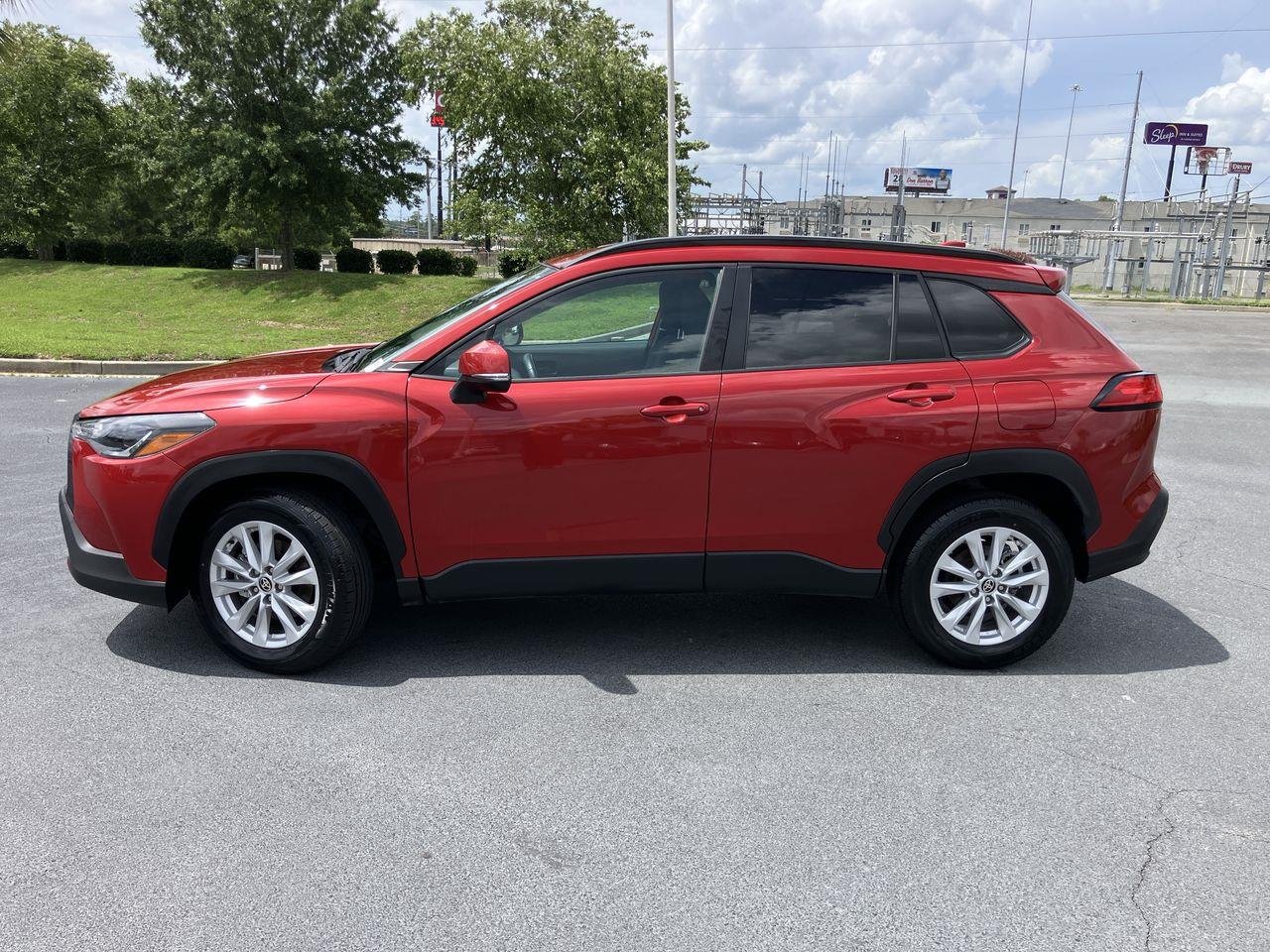 Used 2022 Red (Barcelona Red Metallic) Toyota LE image 2