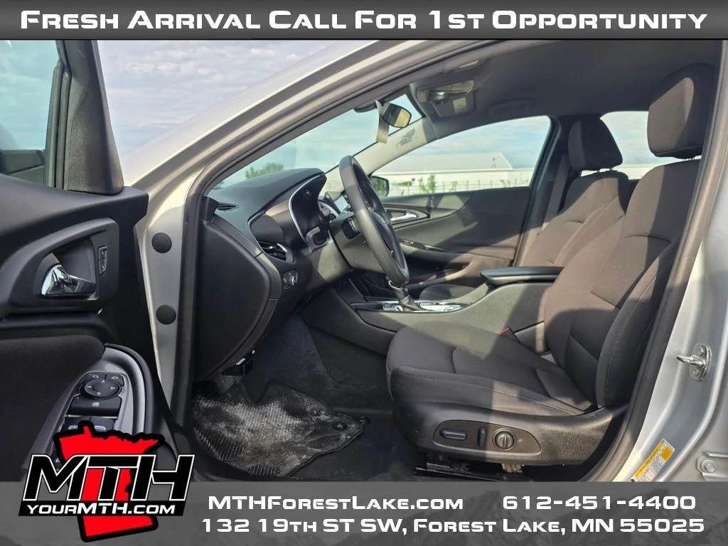 Certified Used 2022 Silver Chevrolet LT image 9