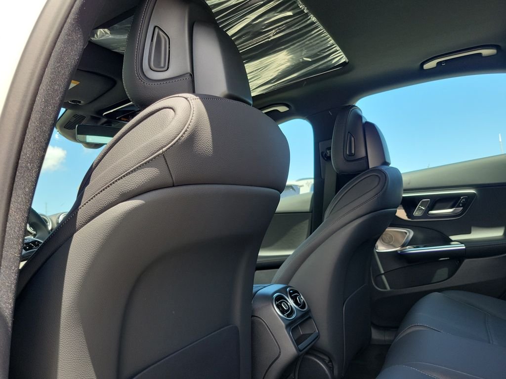 New 2026 Polar White Mercedes-Benz C 300 image 11