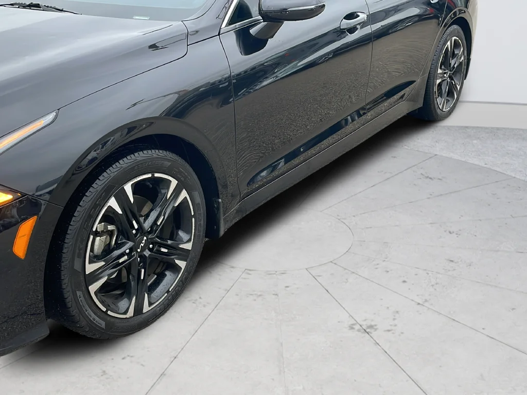 Used 2022 Black Kia GT-Line image 44