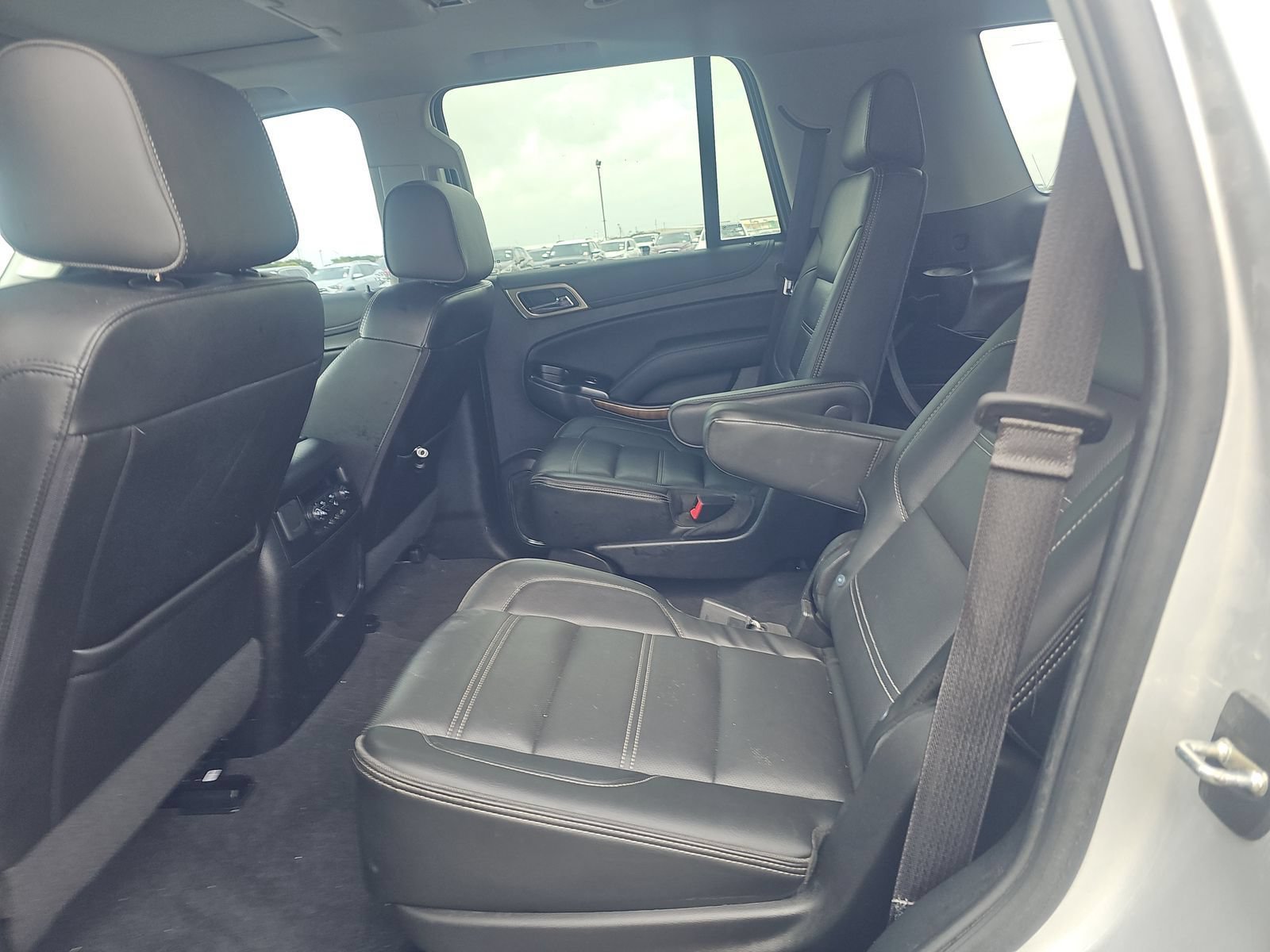 2020 GMC Yukon Denali - Photo 6